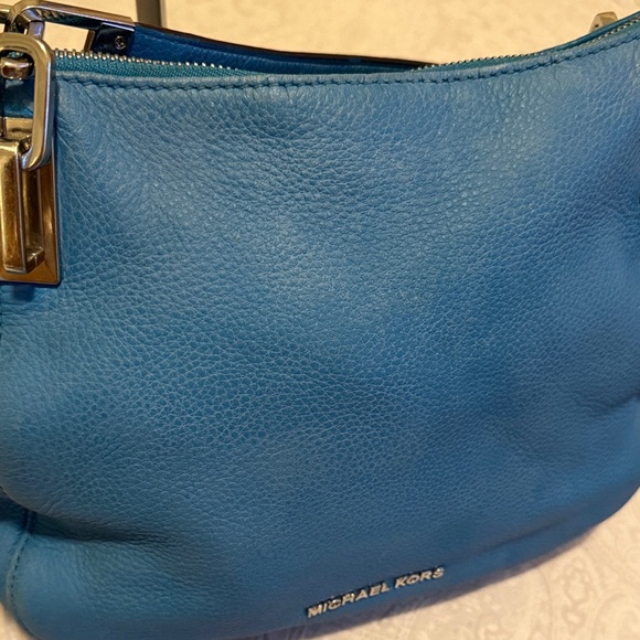 Michael Kors Vibrant Blue Shoulder Bag - Picture 12 of 16